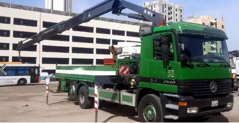 Lorry Crane